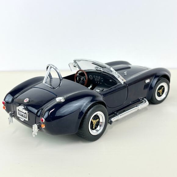 RoadLegend Convertible Shelby Cobra 427 SC Diecast Model Car in Midnight Blue - Picture 4 of 9
